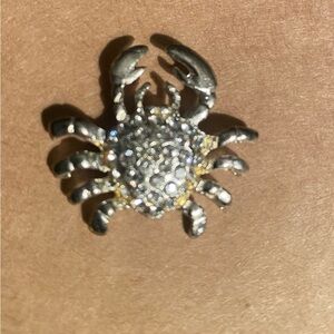 Vintage Crystal Crab Brooch Pin - Silver & Clear Rhinestones